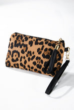 Load image into Gallery viewer, Animal Print Wristlet
