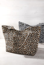 Load image into Gallery viewer, Leopard Print Tote Bag
